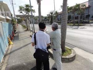 米軍車両による幼女轢き殺し現場を訪れる（沖縄戦、その始まりから終わりまでを見るツアー））